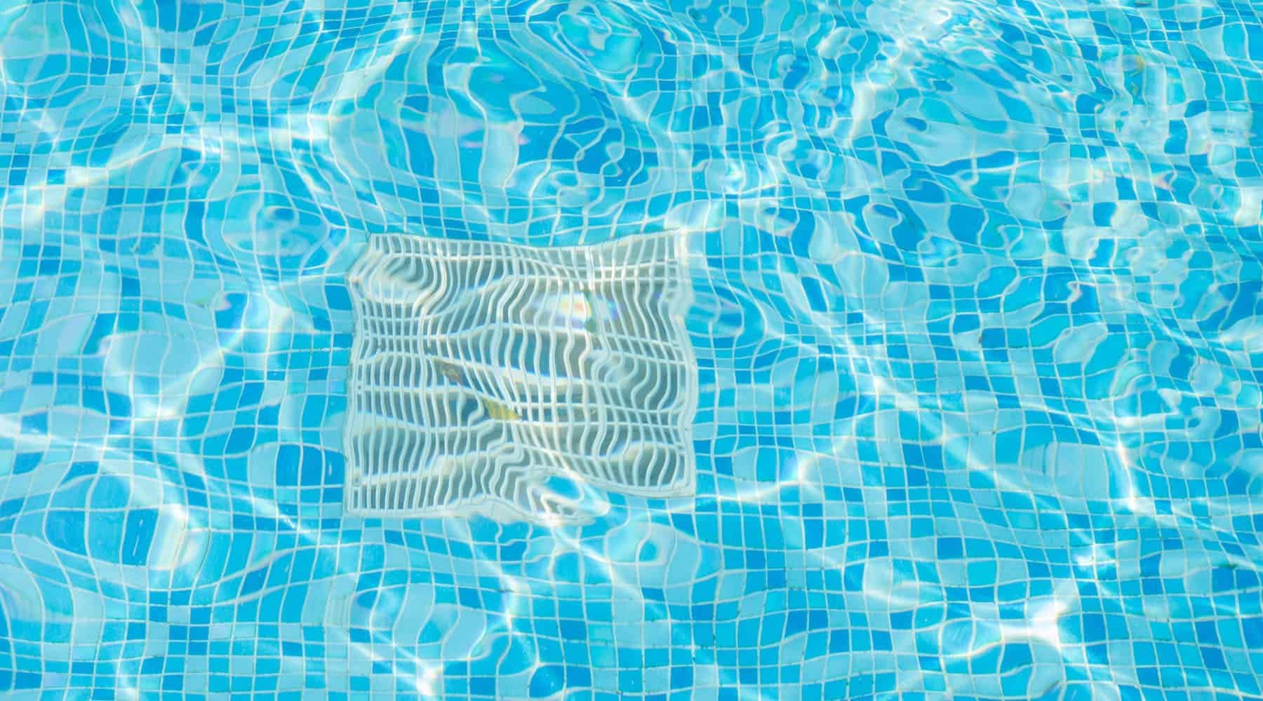 dangerous swimming pool main drain